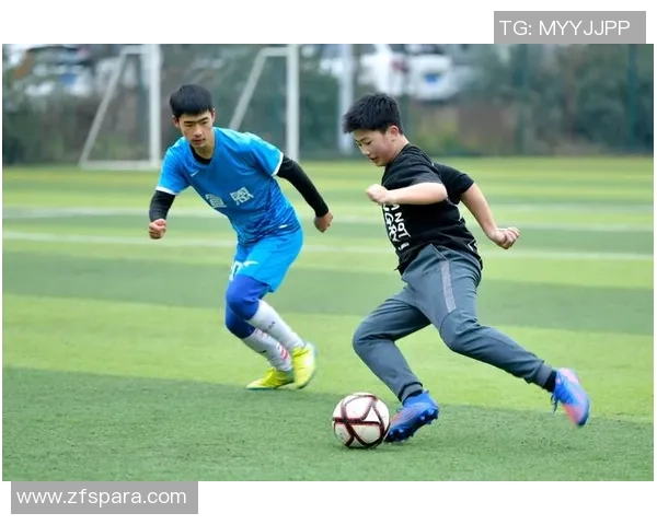 足球巨星求学路：从绿茵场到校园课堂的跨界挑战与成长