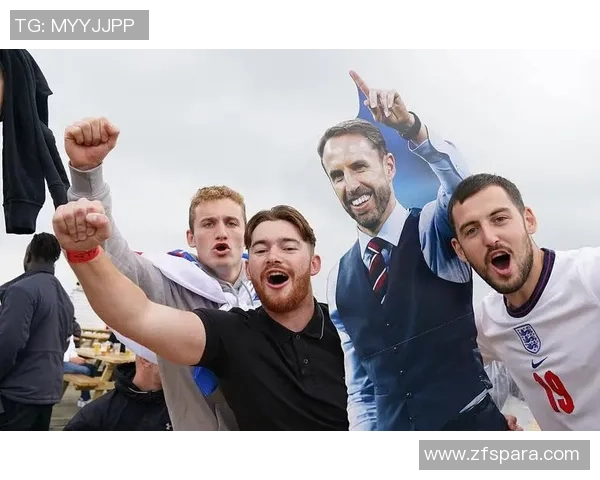 巨星足球炫技时刻震撼进筐点燃赛场激情瞬间 巨星足球炫技时刻震撼进筐点燃赛场激情瞬间